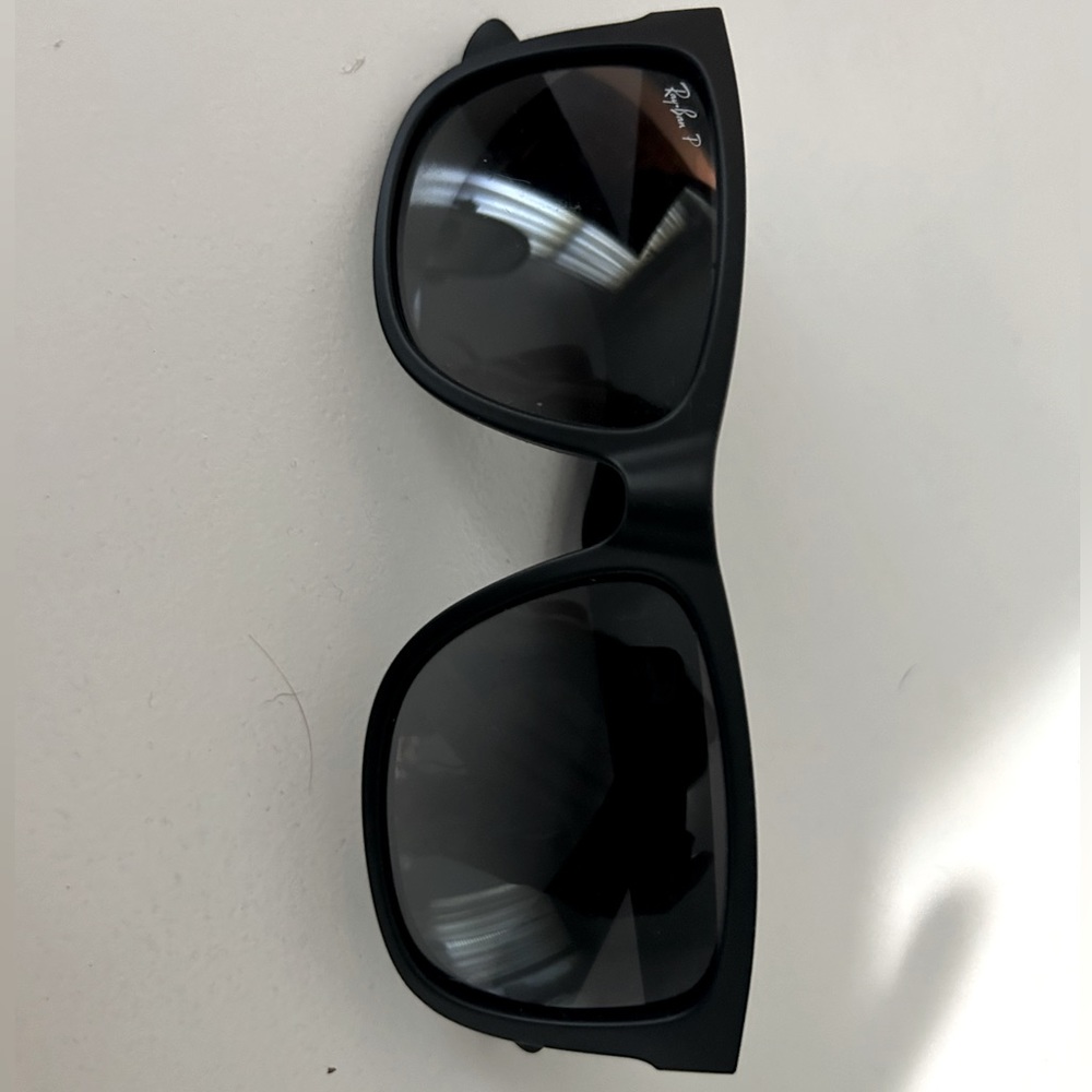 Raybans polarized